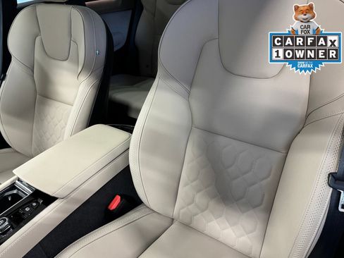 Used 2026 Volvo XC90 T8 Plus w/ Protection Package Premier AWD/4WD image 32