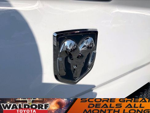 Used 2018 RAM 3500 Tradesman w/ Chrome Appearance Group image 10