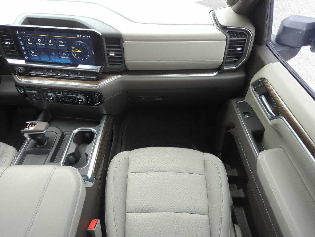 Used 2025 Chevrolet Silverado 1500 RST w/ Max Trailering Package AWD/4WD image 16