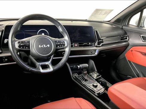 Certified 2023 Kia Sportage SX FWD image 4