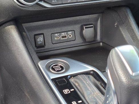 Used 2024 Nissan Sentra SV FWD image 26
