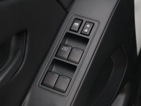 Used 2025 Nissan Frontier S w/ S Utility Package image 27