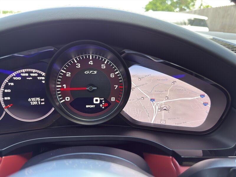 Used 2022 Porsche Cayenne GTS AWD/4WD image 35