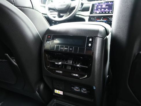 New 2025 Jeep Grand Cherokee L Altitude image 31