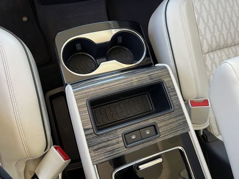 Used 2020 Lincoln Aviator Black Label w/ Dynamic Handling Package image 36