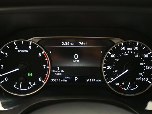 Used 2023 Nissan Rogue SV AWD/4WD image 13