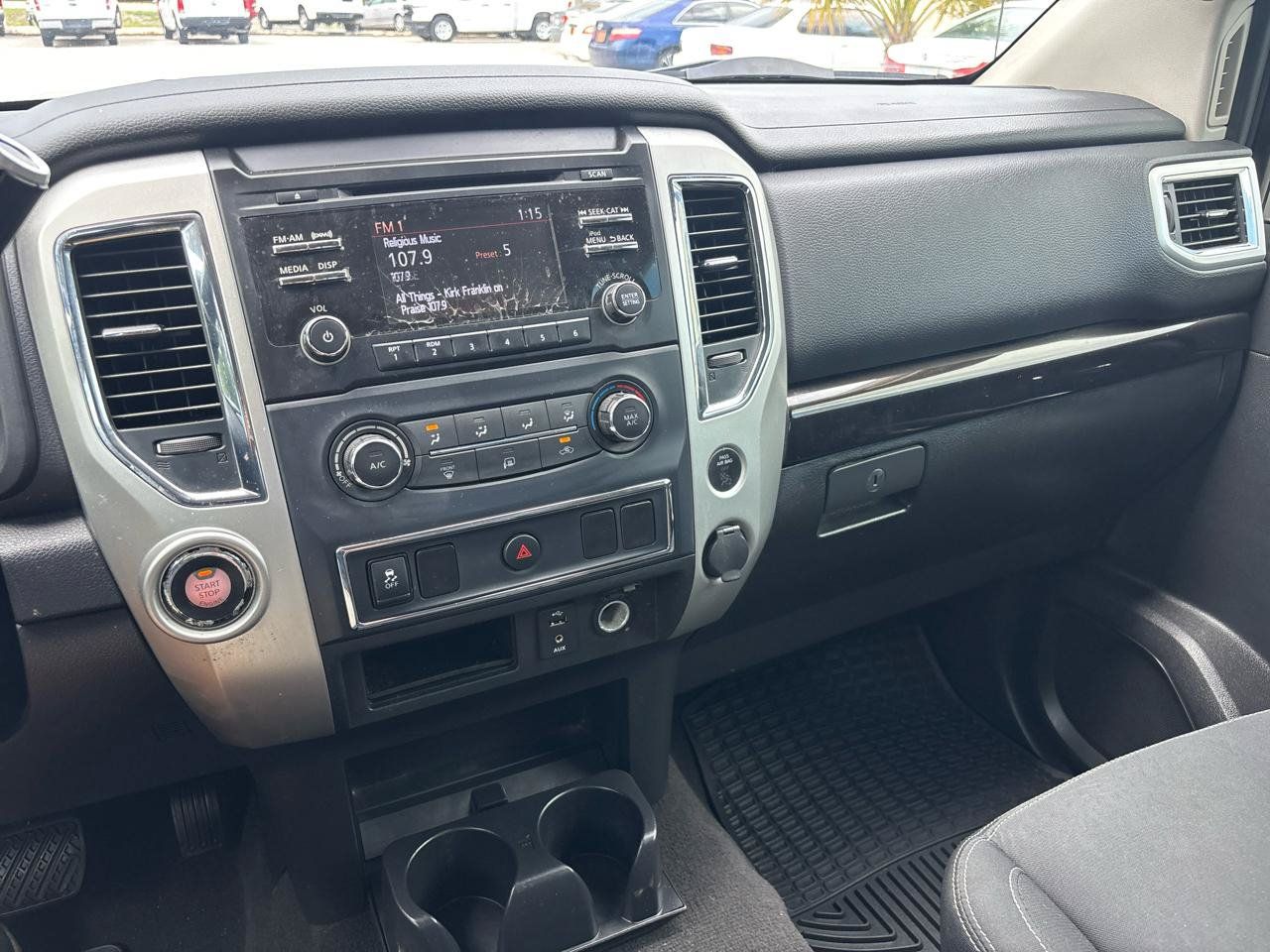 Used 2018 Nissan Titan SV RWD image 20