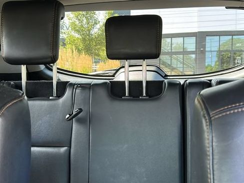 Used 2017 Toyota Highlander XLE AWD/4WD image 28