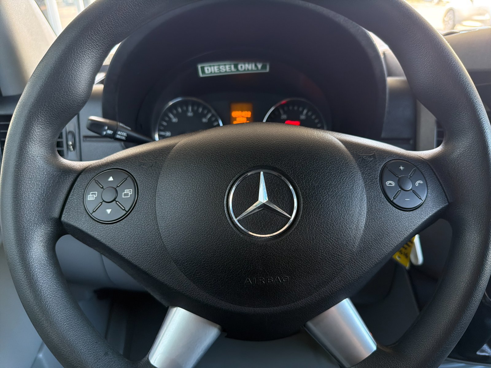 Used 2015 Mercedes-Benz Sprinter 2500 image 20