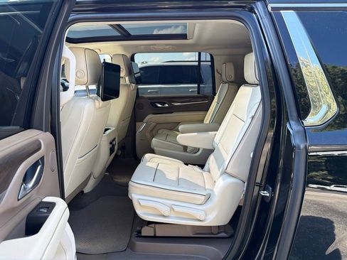 Used 2021 GMC Yukon XL Denali w/ Denali Ultimate Package AWD/4WD image 16