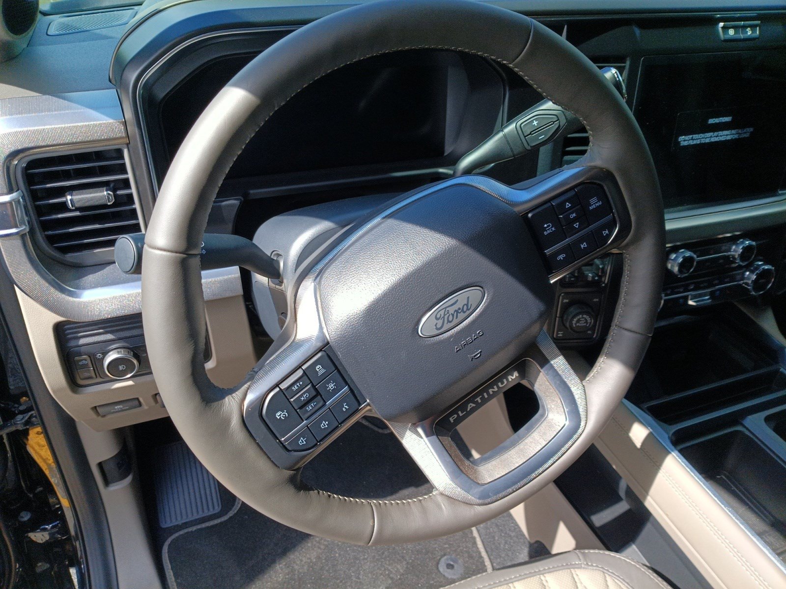 Used 2027 Ford F250 Platinum w/ Platinum Plus Package AWD/4WD image 11