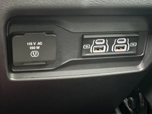 New 2025 Jeep Grand Cherokee Laredo X w/ Luxury Tech Group I AWD/4WD image 24
