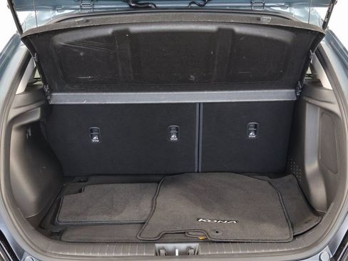 Used 2022 Hyundai Kona Limited w/ Cargo Package FWD image 14