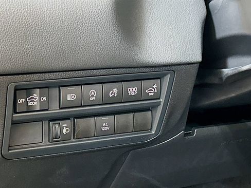 New 2026 Toyota Tundra Limited AWD/4WD image 10