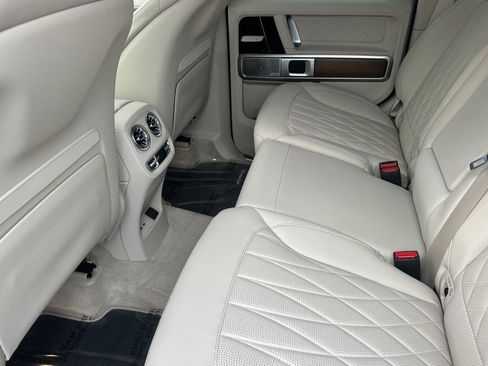 Used 2025 Mercedes-Benz G 63 AMG 4MATIC image 12