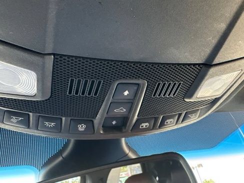 Used 2020 Ford Edge Titanium w/ Equipment Group 301A AWD/4WD image 37