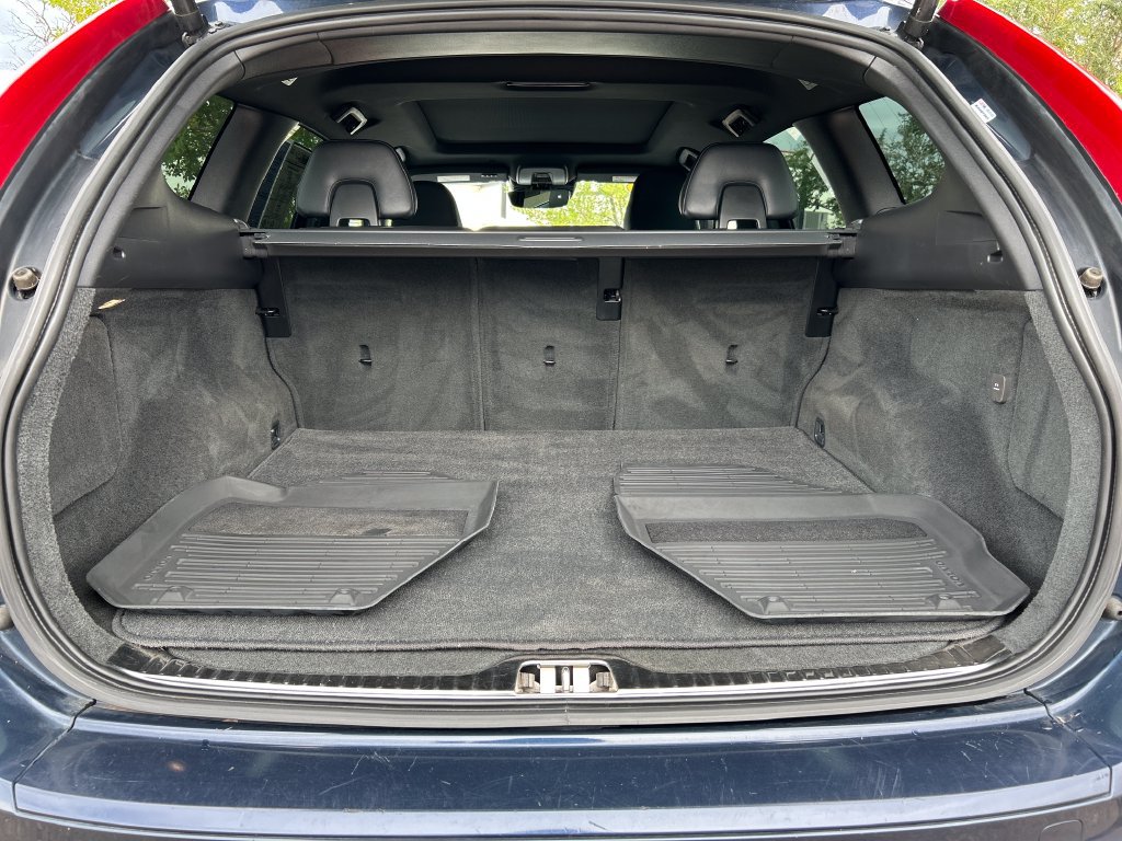 Used 2015 Volvo XC60 T6 Platinum AWD/4WD image 5