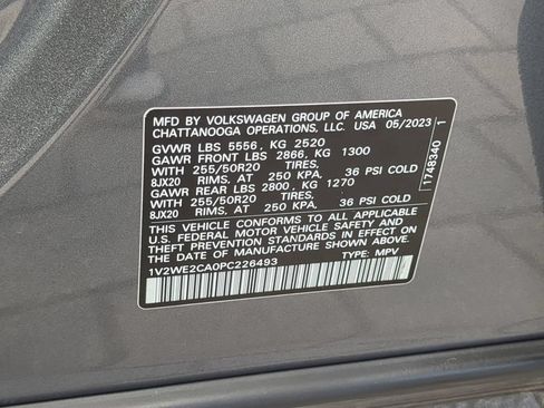 Certified 2023 Volkswagen Atlas Cross Sport SE FWD image 37