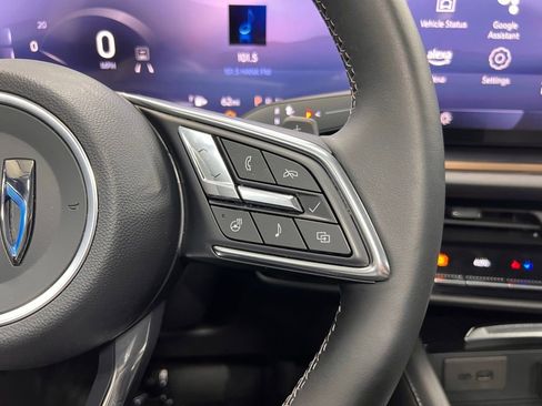 Used 2024 Buick Envision Avenir image 26