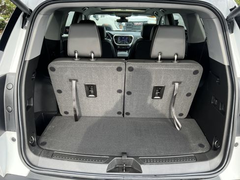 Certified 2023 GMC Acadia SLT w/ Elevation Edition image 33