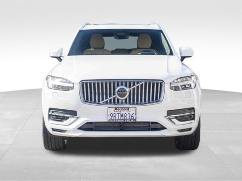 Used 2025 Volvo XC90 T8 Ultra w/ Protection Package Premier AWD/4WD image 5