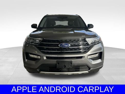 Used 2022 Ford Explorer XLT w/ Equipment Group 202A image 9