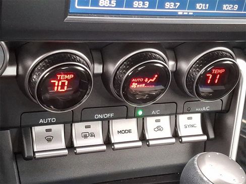 Used 2022 Toyota GR86 Premium image 15