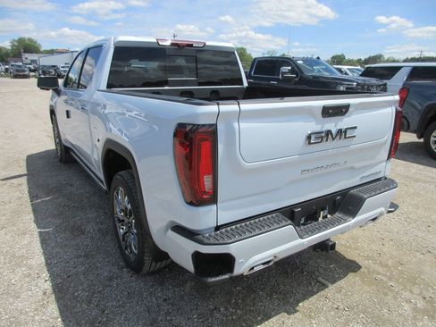 New 2026 GMC Sierra 1500 Denali Ultimate AWD/4WD image 9