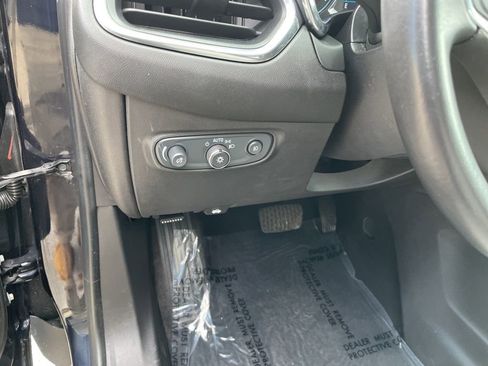 Used 2020 Chevrolet Equinox LT image 9