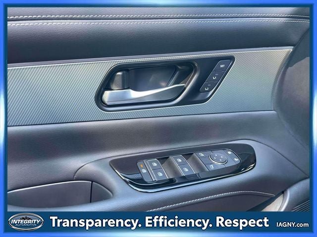 Certified 2025 Nissan Murano SL AWD/4WD image 17