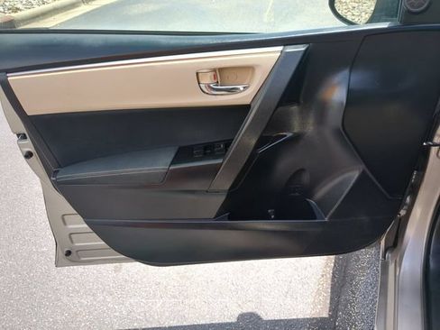 Used 2014 Toyota Corolla LE FWD image 12