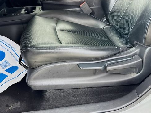 Used 2014 Nissan Leaf SL w/ Premium Package FWD image 25