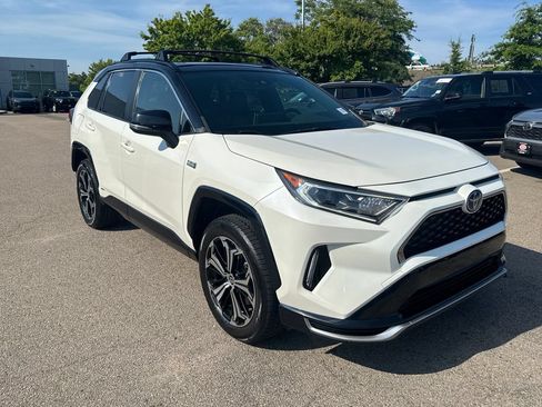 Used 2021 Toyota RAV4 XSE AWD/4WD image 11