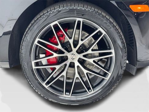Used 2022 Porsche Macan S image 52