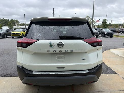 Used 2021 Nissan Rogue SL image 4