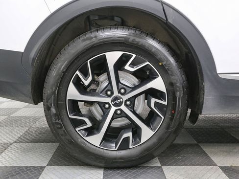Used 2024 Kia Sportage EX AWD/4WD image 19