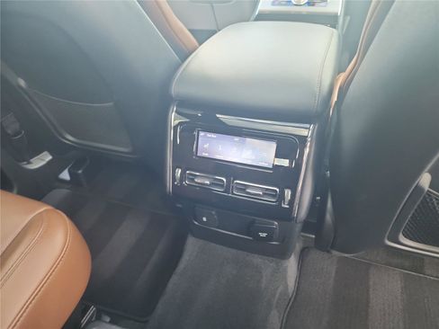 Used 2023 Lincoln Aviator Reserve w/ Equipment Group 201A image 23