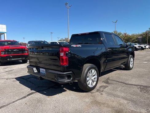 New 2026 Chevrolet Silverado 1500 Custom image 3