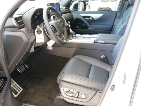 New 2025 Lexus LX 700h F Sport image 2