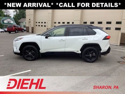 Used 2020 Toyota RAV4 XSE w/ Carpet Mat Package AWD/4WD image 4