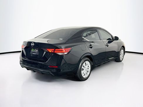 Used 2025 Nissan Sentra S FWD image 9