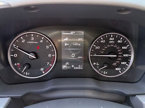 Used 2024 Subaru Crosstrek 2.5i Limited w/ Crosstrek Mirror Package AWD/4WD image 7