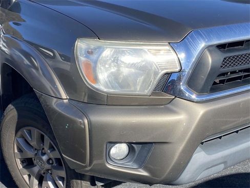 Used 2013 Toyota Tacoma PreRunner image 4