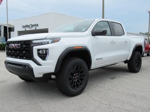New 2026 GMC Canyon Elevation w/ Convenience Package RWD image 3
