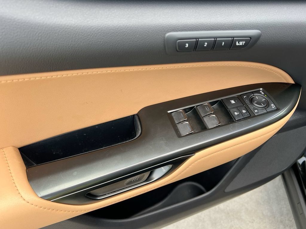 Certified 2025 Lexus NX 350 AWD w/ Accessory Package (2T) image 11