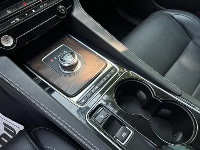 Used 2017 Jaguar F-PACE R-Sport AWD/4WD image 37