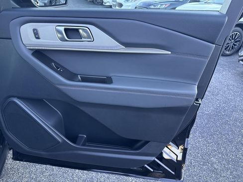 New 2026 Ford Explorer Active w/ Active Comfort Package image 14