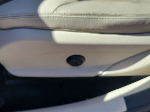 Used 2020 Mercedes-Benz GLC 300 4MATIC image 26