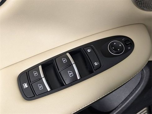 Used 2021 INFINITI QX50 Sensory image 13