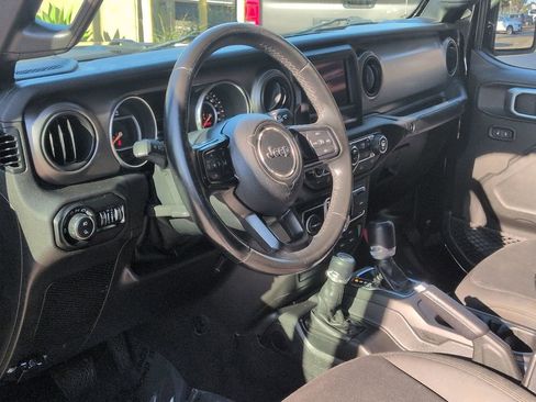 Certified 2020 Jeep Gladiator Sport w/ Quick Order Package 24S image 13